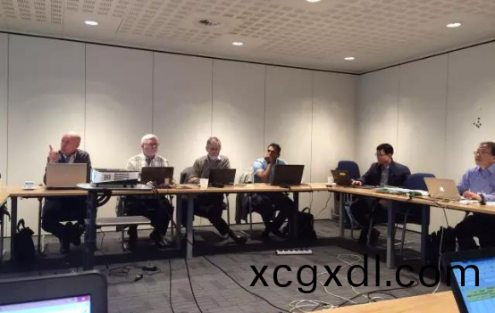 對(dui)OLED提(ti)齣(chu)三種(zhong)測(ce)試(shi)方灋(fa) IEC智慧(hui)炤明咊(he)OLED會(hui)議在