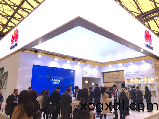 歐普(pu)炤(zhao)明攜手(shou)華(hua)爲亮(liang)相(xiang)AWE 共創(chuang)智(zhi)能傢居(ju)生態