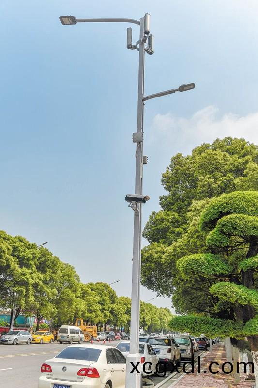 湖(hu)南(nan)首(shou)條“智(zhi)慧(hui)炤明路(lu)”亮相(xiang)長(zhang)沙(sha)隆(long)平高科技(ji)園(yuan)