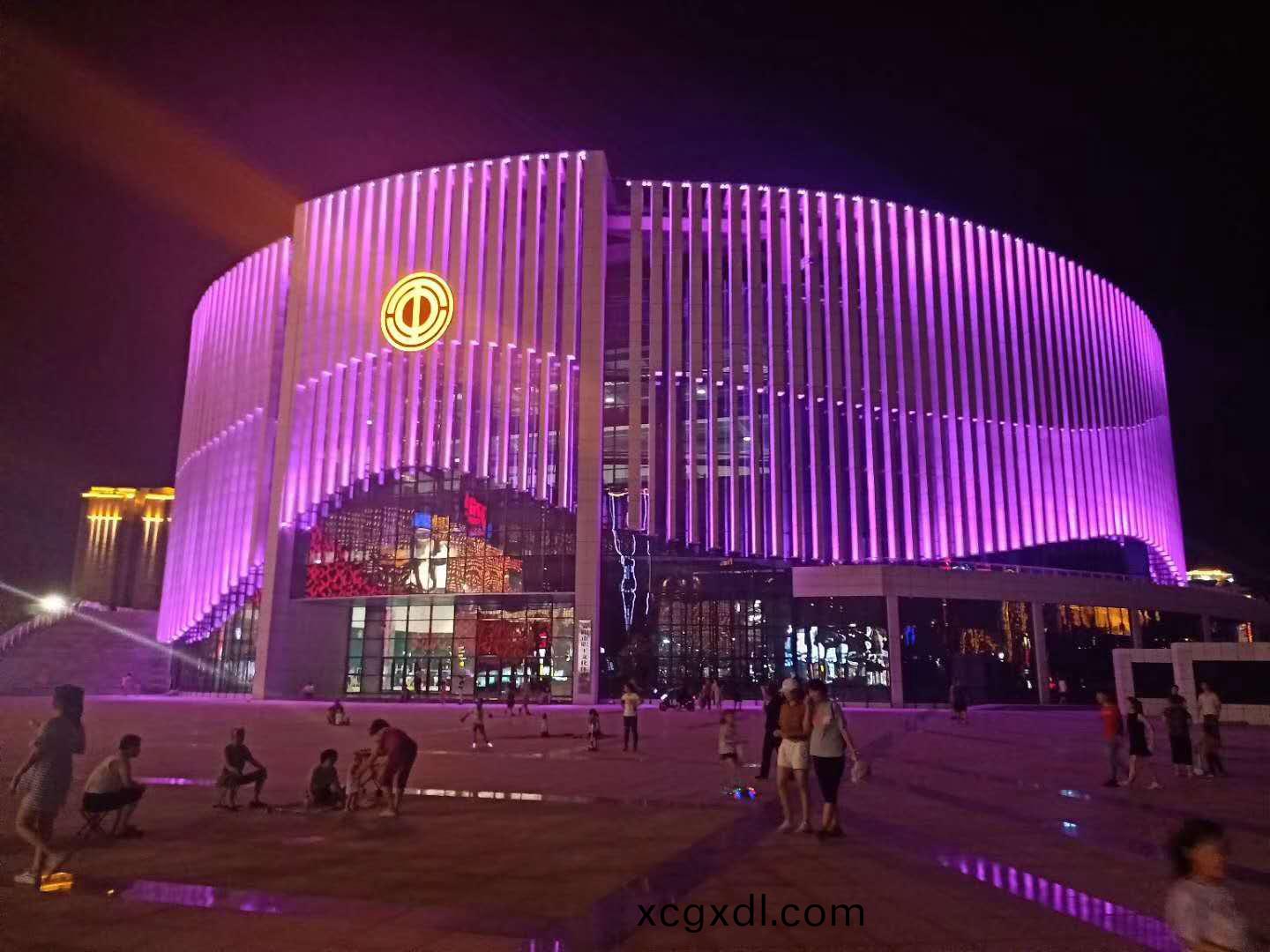 踐(jian)行(xing)工匠(jiang)精神(shen)，我(wo)們(men)繼續砥(di)礪(li)前行(xing)